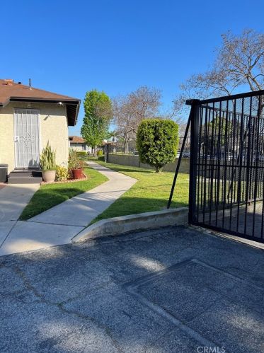 23528 Anchor Ave, Long Beach, CA 90745-5532