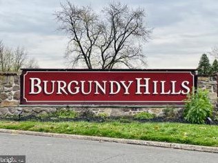 314 Hogeland Rd, Southampton, PA 18966-3386