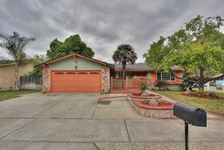 961 3rd St, Gilroy, CA 95020-5330