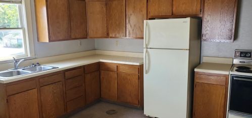 124 Charles St, Marion, OH 43302-4240