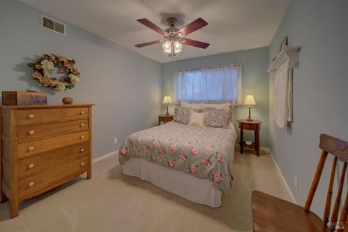 430 Willamette Dr, Vacaville CA  95688-4228 exterior