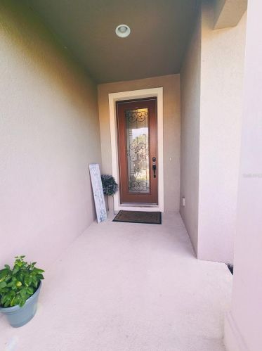 8810 Hinsdale Heights Dr, Polk City FL  33868-6012 exterior