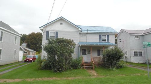 1012 Worth St, Reynoldsville, PA 15851-1824