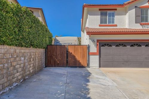 28625 Lupine St, Santa Clarita, CA 91384-4710