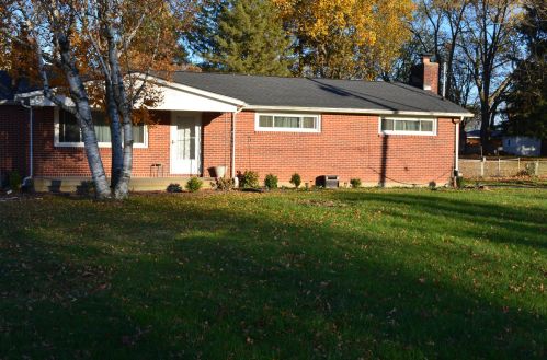 2900 Cumberland Dr, Springfield OH  45506-3708 exterior