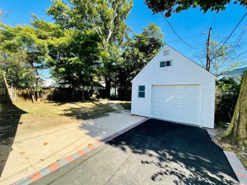 2434 Hull Ave, North Bellmore, NY 11710-2716