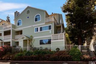242 Sea Crest Cir, Vallejo, CA 94590-7925