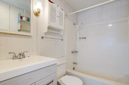 11 Stonewall Rd, Alton NH  03809-5149 exterior