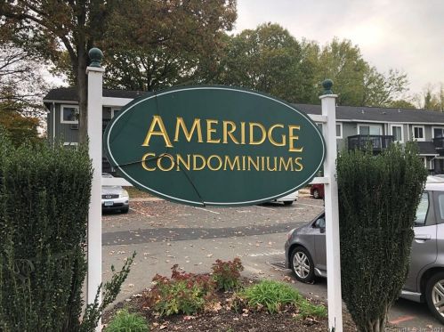 597 Glendale Ave, Bridgeport CT  06606-6014 exterior
