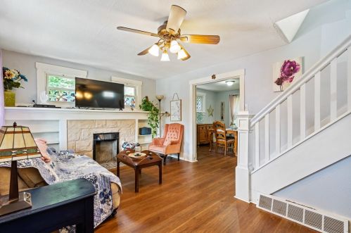 121 Pentland Ave, Pittsburgh, PA 15227-2503
