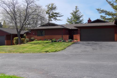 55 Cathedral Rock Dr, Sedona AZ  86351-8630 exterior