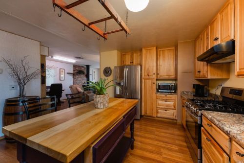 1481 Hill Rd, Willits CA  95490-9723 exterior