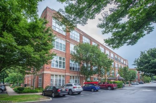 280 Main St, West Paterson NJ  07424-1372 exterior