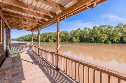 362 Marina Pl, Chita TX  75862-8211 exterior