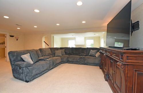 1043 Robertson Rd, Covington KY  41015-2145 exterior