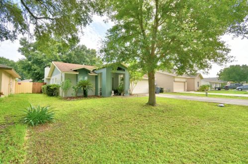 401 Lake Daisy Dr, Winter Haven FL  33884-2639 exterior