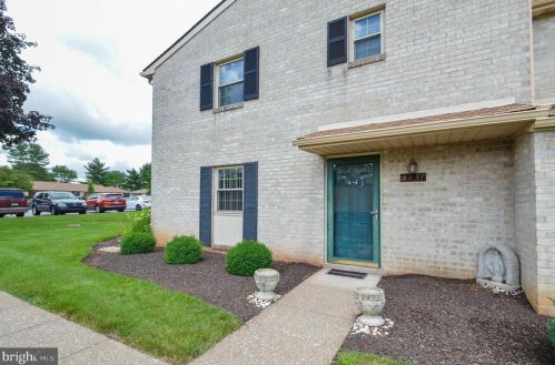 2931 Aronimink Pl, Macungie, PA 18062-1403