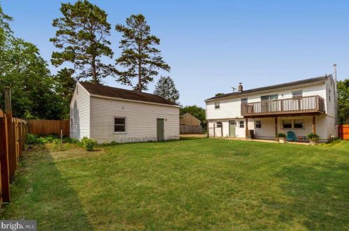 305 Shawnee Trl, Browns Mills NJ  08015-6119 exterior