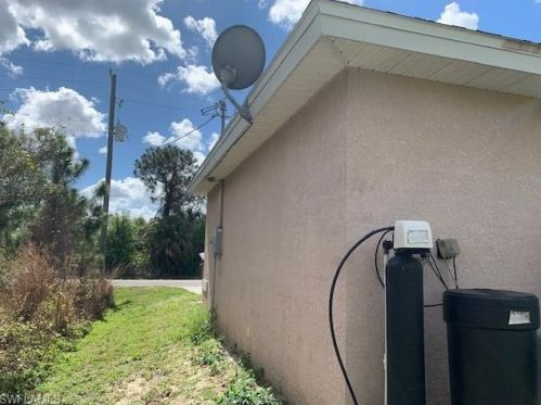 3206 51 St, Lehigh Acres FL 33971-4801 exterior