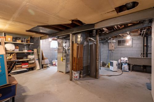 2926 77 St, Milwaukee WI 53222-5015 exterior