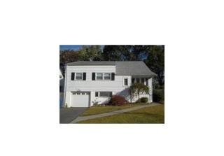 119 Arlington Dr, Perth Amboy, NJ 08863-1315