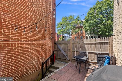 817 T St, Washington DC 20001-4119 exterior