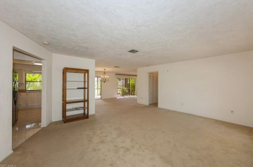 11092 Orangewood Dr, Bonita Springs, FL 34135-5719