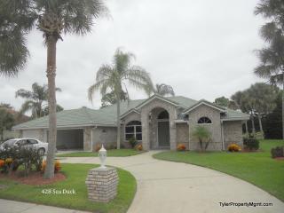 428 Sea Duck Dr, Daytona Beach FL  32119-1328 exterior