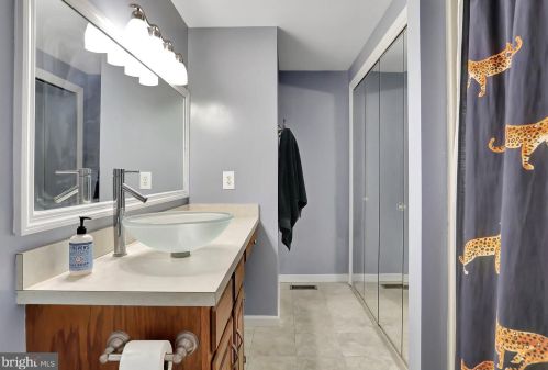 164 Ashley Dr, Shepherdstown WV  25443-4617 exterior