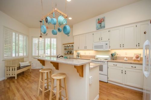 41014 Simi Ct, Temecula CA  92591-4988 exterior