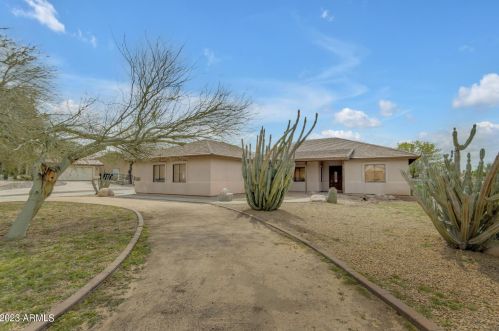 10603 San Miguel Ave, Glendale, AZ 85307-4041