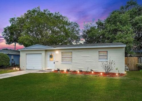 6428 44th Ave, Saint Petersburg, FL 33709-4816