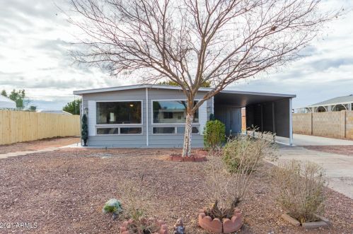 8647 Dulciana Ave, Mesa, AZ 85208-2248