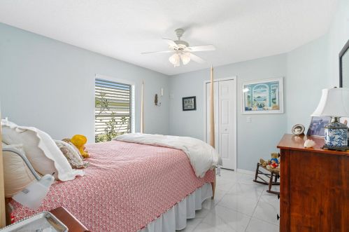 165 36 Ct, Vero Beach FL 32960-4085 exterior