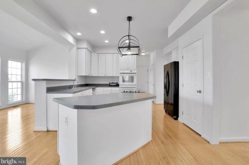 20 Cool Springs Ln, Charles Town WV  25414-4647 exterior