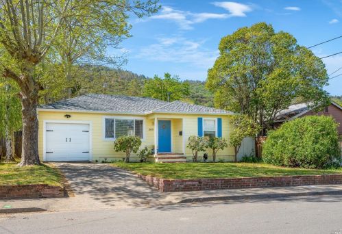 604 Mcpeak St, Ukiah, CA 95482-4646