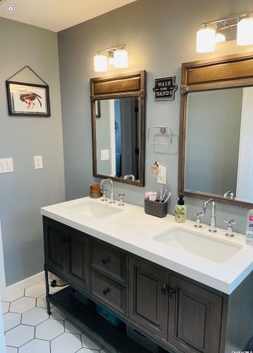 12 Hawthorne St, Mount Sinai NY  11766-2908 exterior