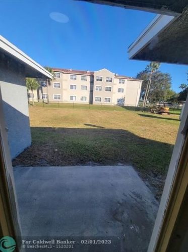 149 Dabou Loop, Belle Glade FL  33430-4284 exterior