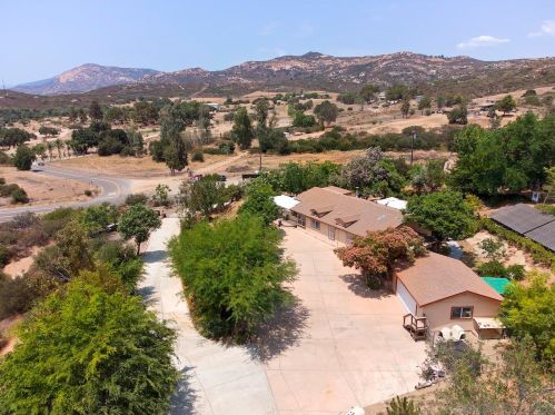 21851 Japatul Rd, Alpine, CA 91901-3427