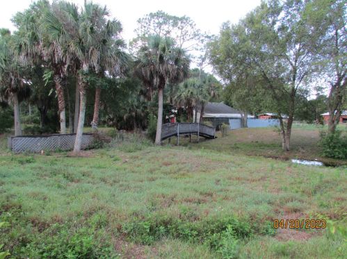 8019 Citrus Blvd, Palm City, FL 34990-5822