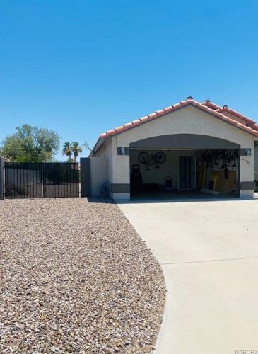 5780 Bernstein Dr, Bullhead City AZ  86426-8832 exterior