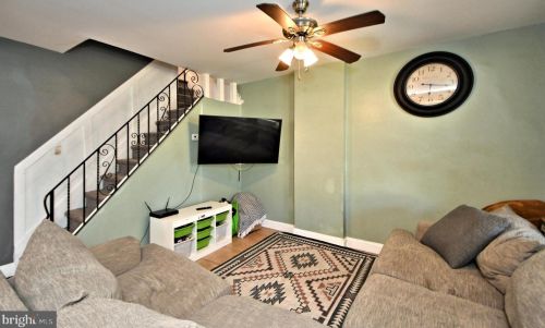 1424 Juniper St, Norristown PA 19401-3224 exterior