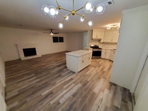 9359 Lujan Dr, Elk Grove, CA 95624-1643