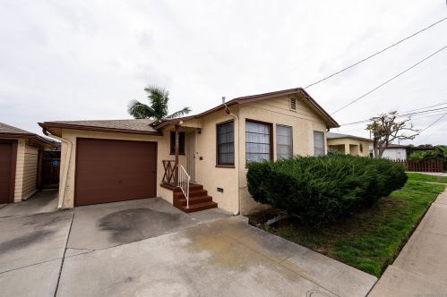 3481 Myrtle Ave, San Diego CA 92104-4426 exterior