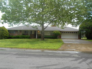 2127 J St, Miami, OK 74354-8903