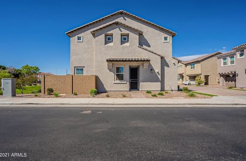 652 Abalone Dr, Gilbert, AZ 85233