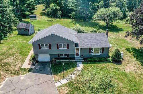 128 Walnut Tree Hill Rd, Sandy Hook, CT 06482-1014
