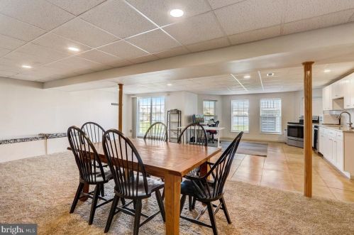 33 Mullen Dr, Erial NJ  08081-1300 exterior
