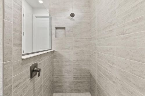 2754 Aviamar Cir, Naples FL 34114-0097 exterior