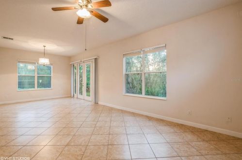 1427 Fairview Cir, Kissimmee FL 34747-6775 exterior